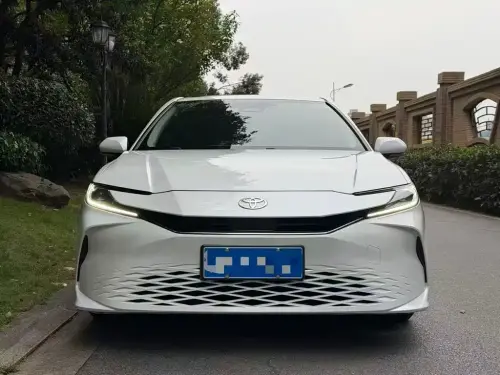 Toyota Camry, 2025