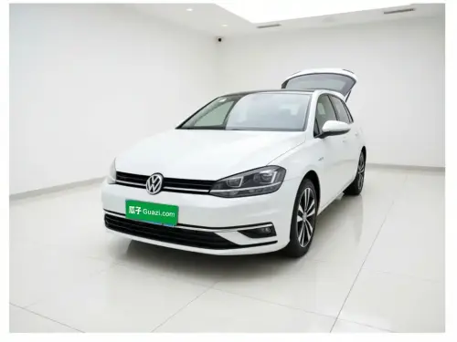 Volkswagen Golf, 2020