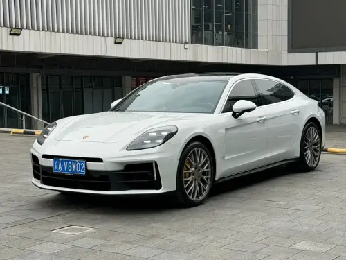 Porsche Panamera, 2025