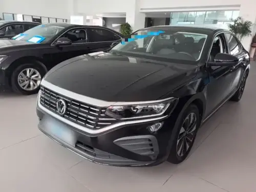 Volkswagen Passat, 2025