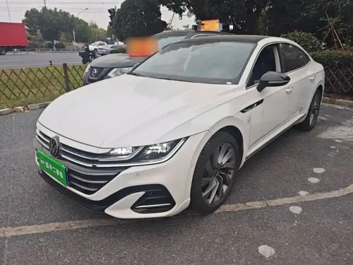 Volkswagen CC, 2024