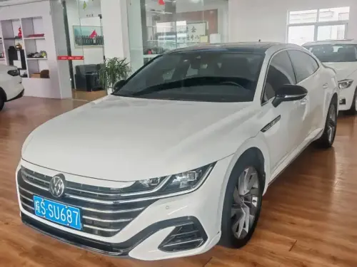 Volkswagen CC, 2024