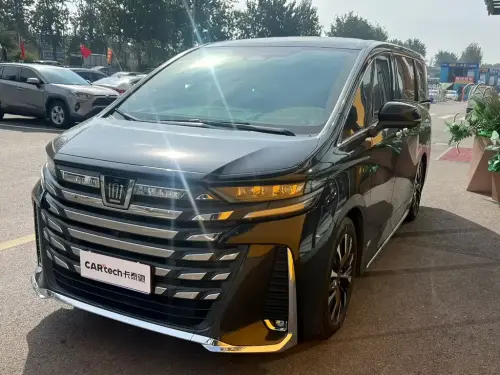 Toyota Vellfire, 2024