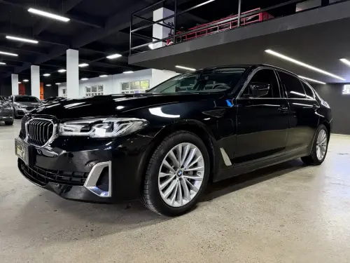 BMW 5-Series, 2021