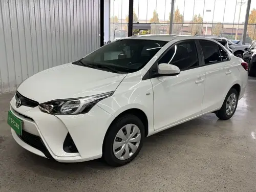 Toyota Yaris L, 2021