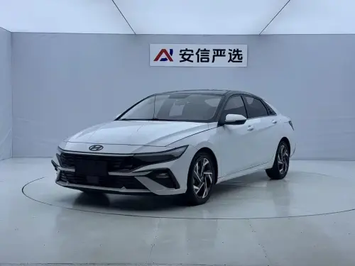 Hyundai Elantra, 2024