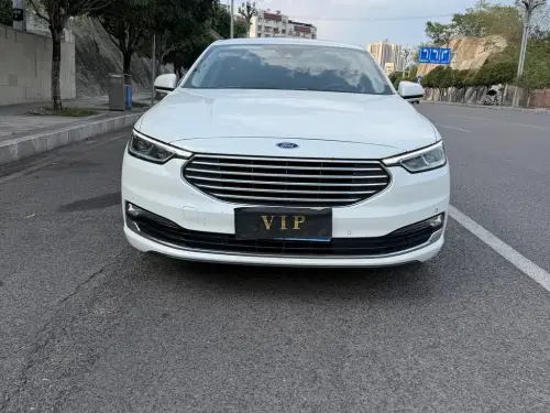 Ford Taurus, 2020