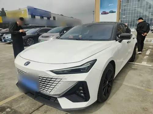 Changan UNI-V, 2023