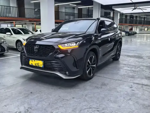Toyota Crown Kluger, 2023