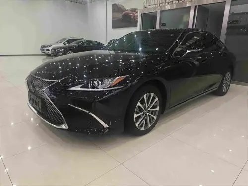 Lexus ES, 2024