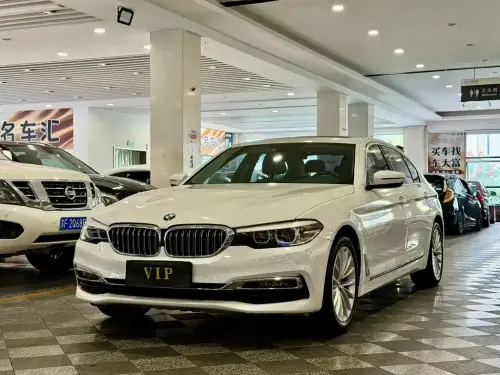 BMW 5-Series, 2019