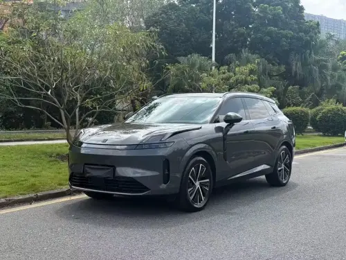 Lynk & Co 08, 2024