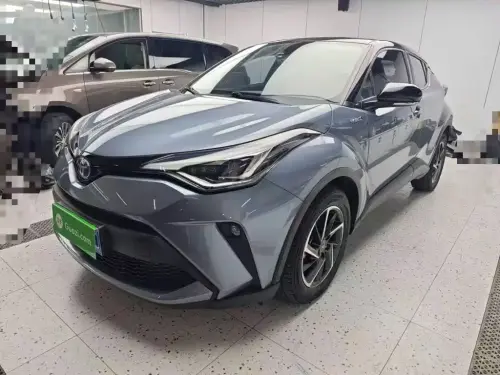 Toyota C-HR, 2022
