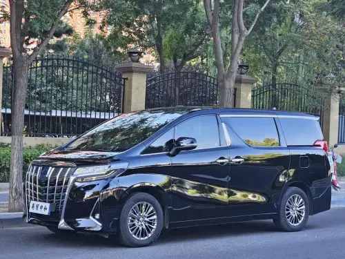 Toyota Alphard, 2021