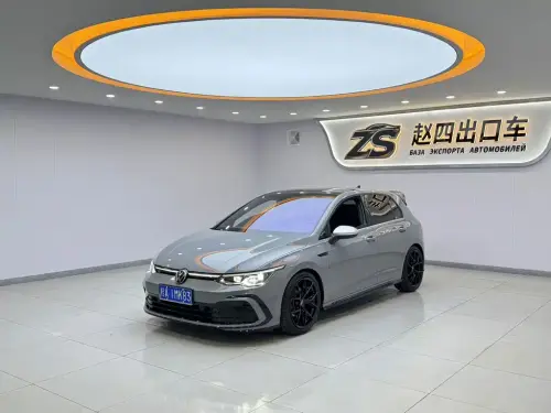 Volkswagen Golf, 2023