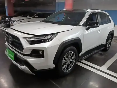 Toyota RAV4, 2024