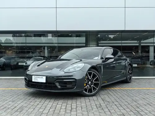 Porsche Panamera, 2022