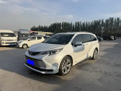 Toyota Sienna, 2022