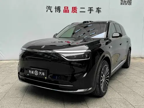 AITO M8, 2025