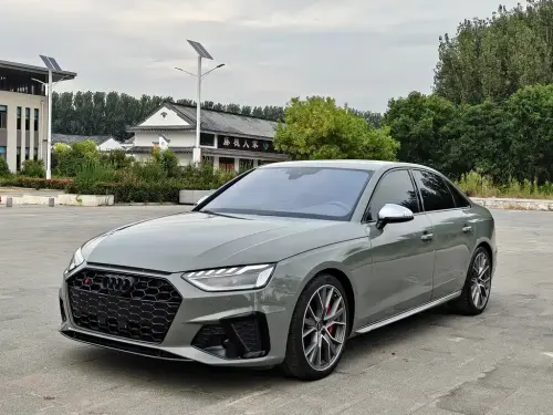 Audi S4, 2022