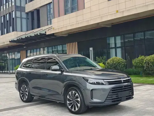 AITO M7, 2023
