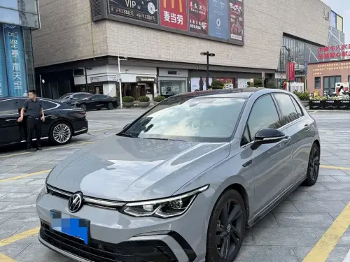 Volkswagen Golf, 2021