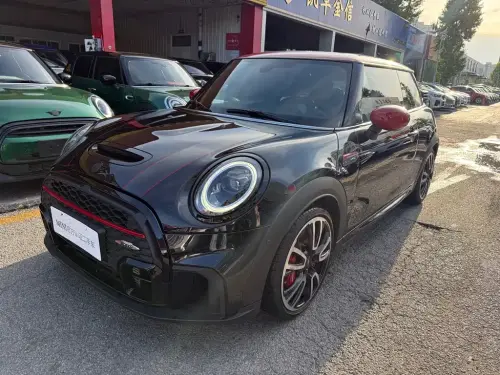 Mini MINI JCW, 2022