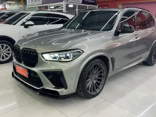 BMW X5M, 2022