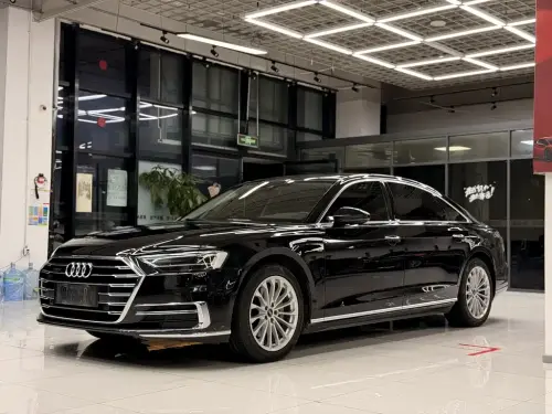Audi A8, 2021