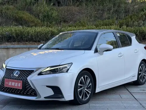 Lexus CT, 2020