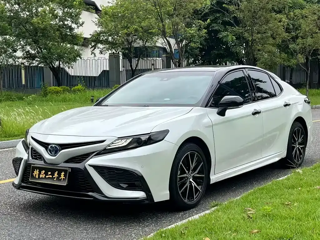Toyota Camry, 2022