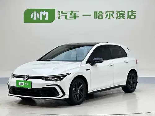 Volkswagen Golf, 2022
