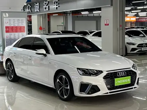 Audi A4, 2022