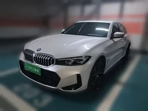 BMW 3-Series, 2024
