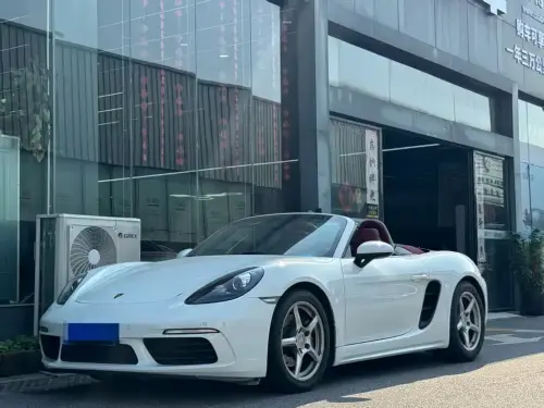 Porsche 718, 2022