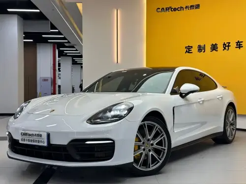 Porsche Panamera, 2022