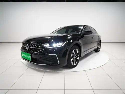Volkswagen Passat, 2023