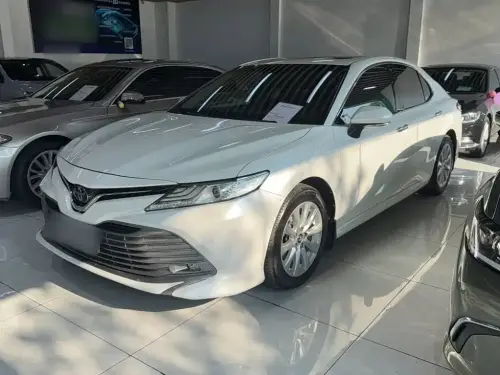 Toyota Camry, 2020