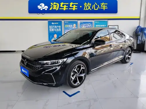 Volkswagen Passat, 2023