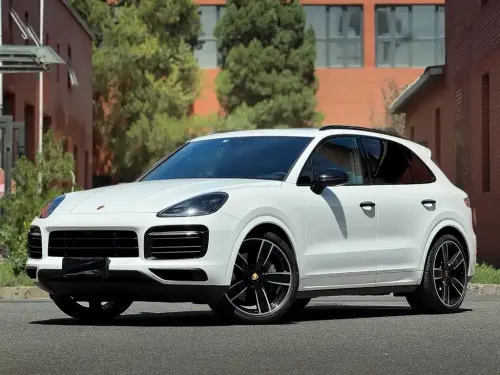 Porsche Cayenne, 2023