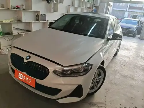 BMW 1-Series, 2022