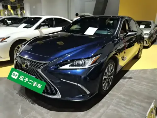 Lexus ES, 2023