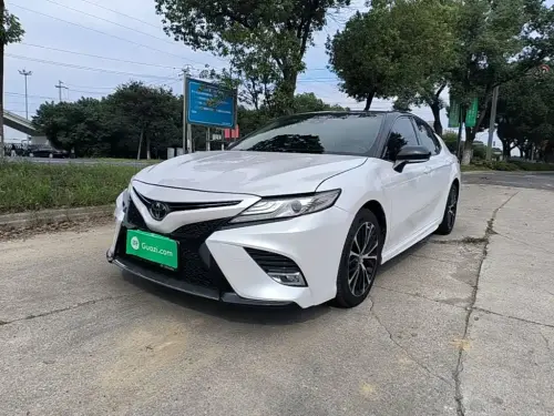 Toyota Camry, 2020