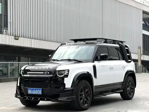 Land Rover Defender, 2023