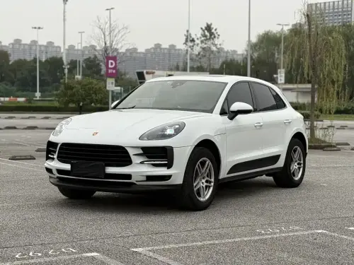 Porsche Macan, 2020