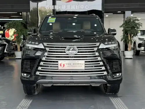 Lexus LX, 2025