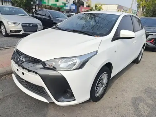 Toyota Yaris L, 2021