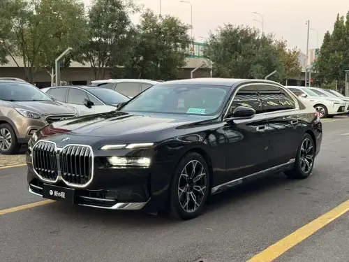 BMW 7-Series, 2024