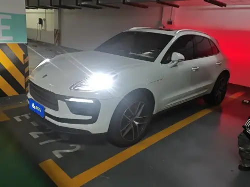 Porsche Macan, 2022