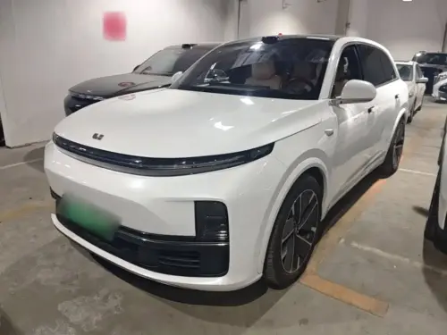 Li Auto L7, 2025